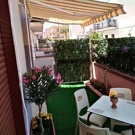 Holiday House Marlin Giardini Naxos Exterior foto